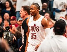 南宫体育-关于Ming在瑞士队比赛中惊险取胜，精彩发挥引发热议！的信息